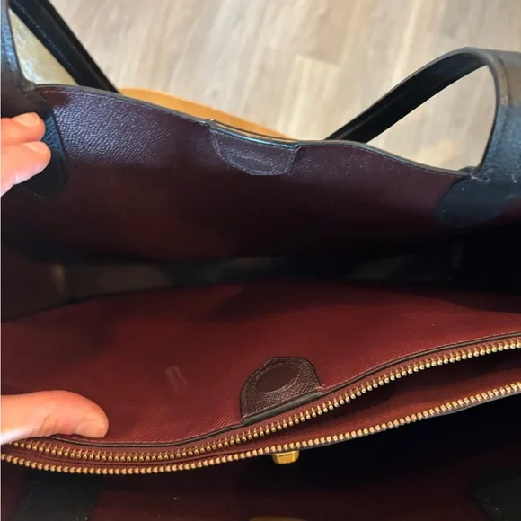 Coach Tote - Picture 6 of 11